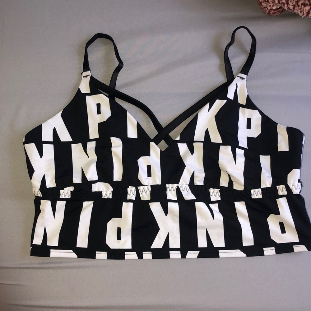 sports bra